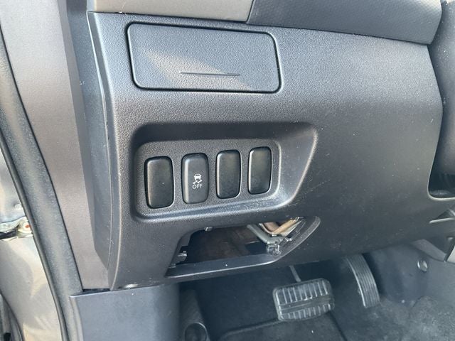 2011 Mitsubishi Outlander ES