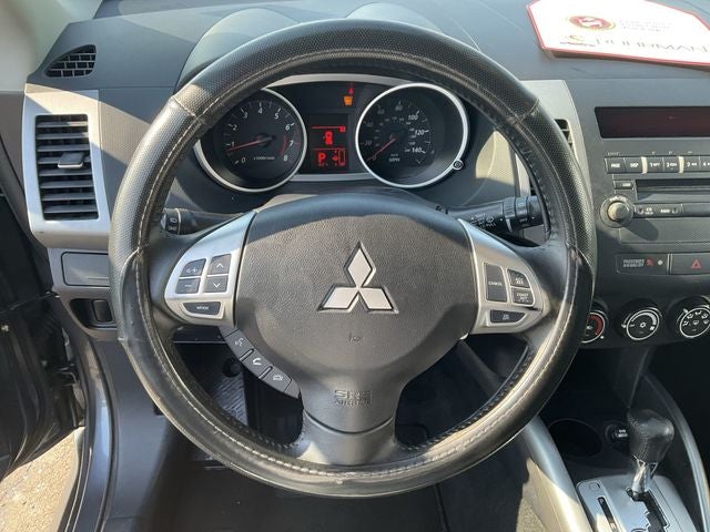 2011 Mitsubishi Outlander ES