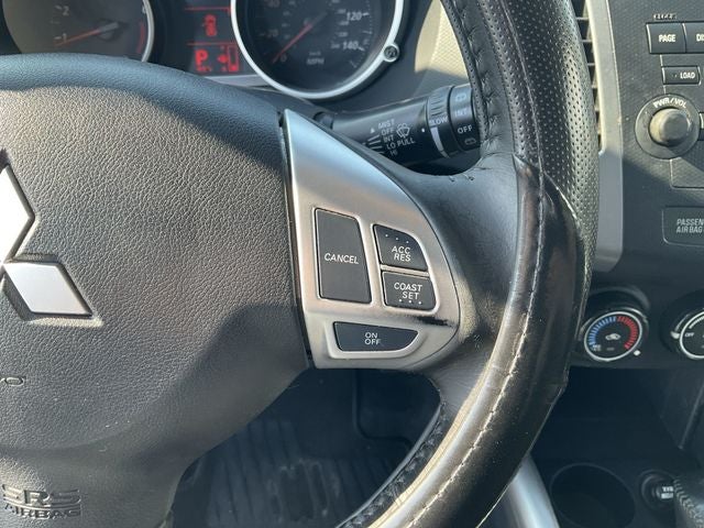 2011 Mitsubishi Outlander ES