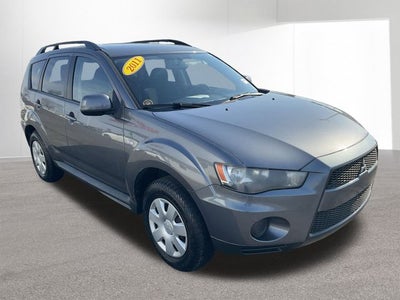 2011 Mitsubishi Outlander ES