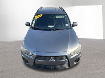 2011 Mitsubishi Outlander ES