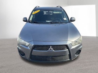 2011 Mitsubishi Outlander ES