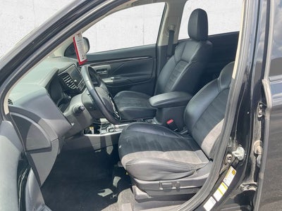 2019 Mitsubishi Outlander ES