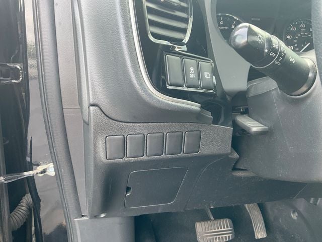 2019 Mitsubishi Outlander ES