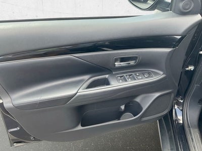 2019 Mitsubishi Outlander ES