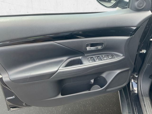 2019 Mitsubishi Outlander ES