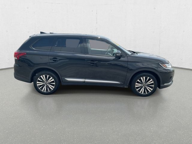 2019 Mitsubishi Outlander ES