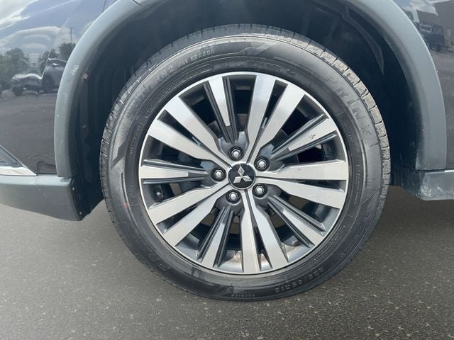 2019 Mitsubishi Outlander ES
