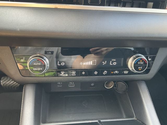 2024 Mitsubishi Outlander PHEV SE