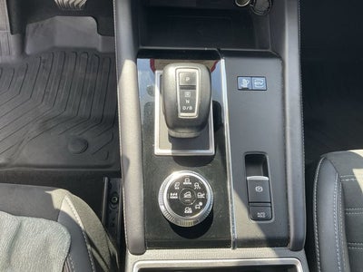 2024 Mitsubishi Outlander PHEV SE
