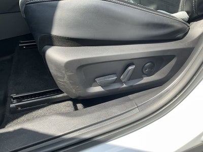 2024 Mitsubishi Outlander PHEV SE