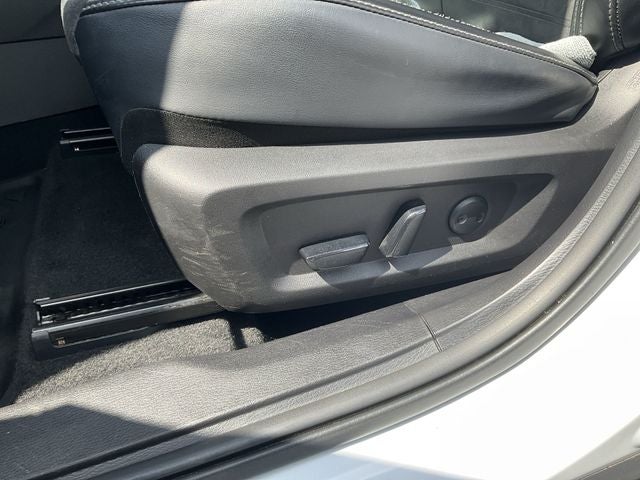 2024 Mitsubishi Outlander PHEV SE