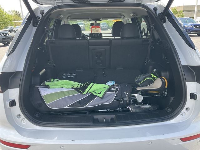 2024 Mitsubishi Outlander PHEV SE