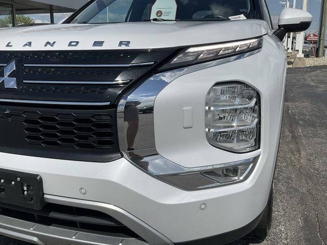 2024 Mitsubishi Outlander PHEV SE