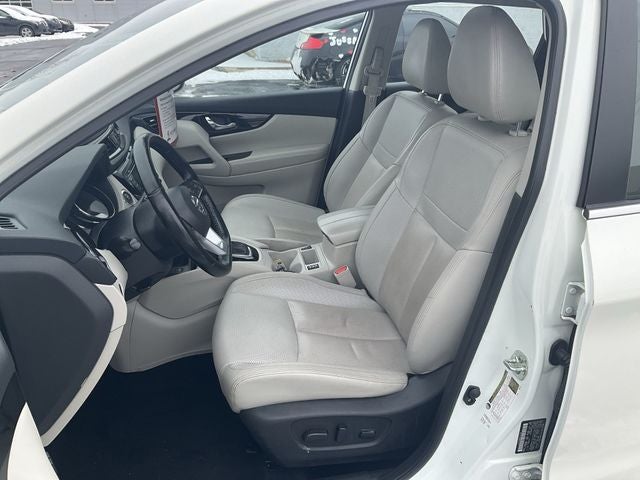 2022 Nissan Rogue Sport SL