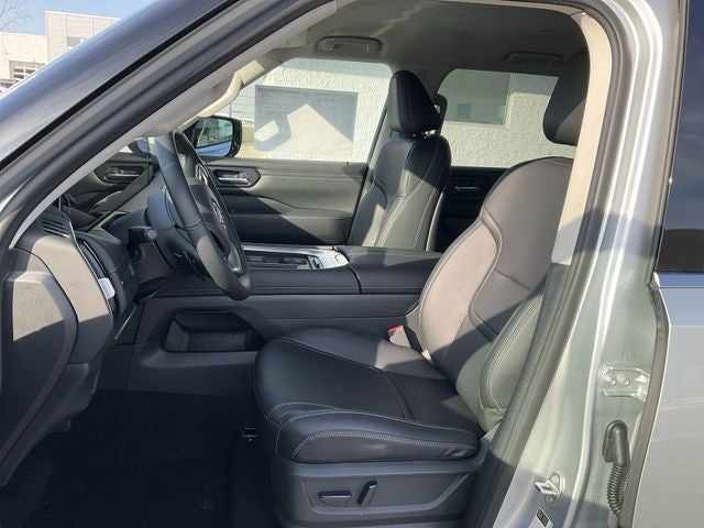 2026 Nissan Armada SV