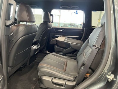 2025 Nissan Armada SL