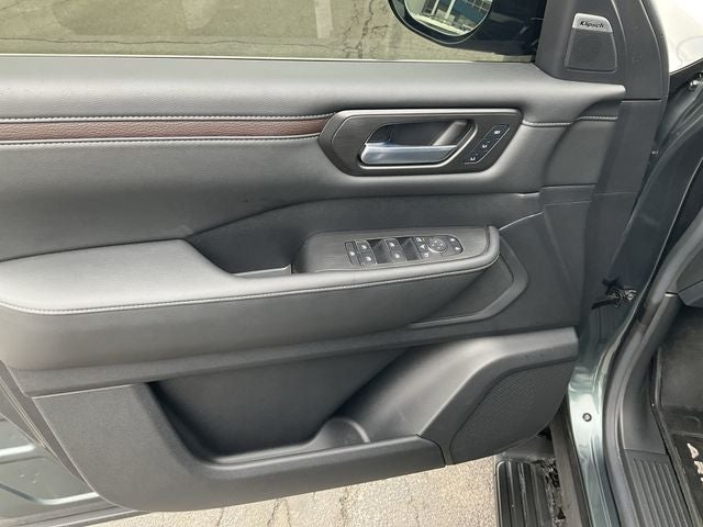 2025 Nissan Armada SL