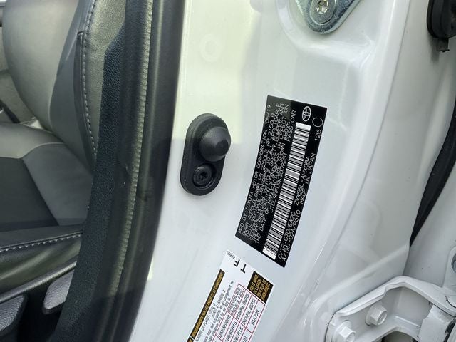 2019 Toyota Prius XLE AWD-e