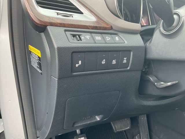 2017 Hyundai Santa Fe SE Ultimate
