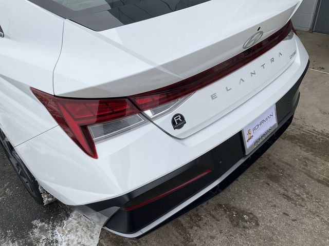 2024 Hyundai Elantra Limited